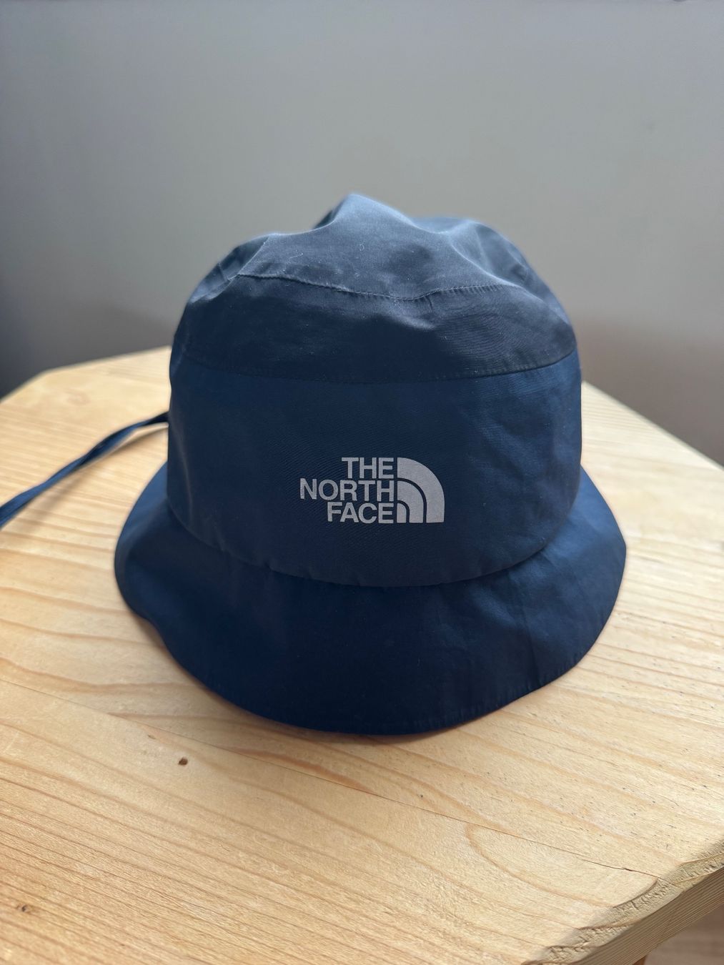 North Face Hüte, Mützen & Caps: Regenhut The North Face – Gebraucht aus Zürich von sinaxnoemi 3