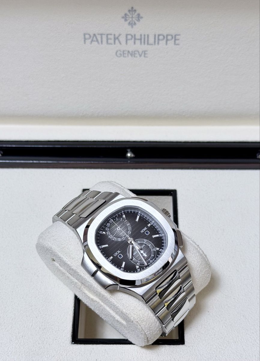 Patek Philippe Orologi: Patek Philippe 5990/1A-001 NEW  – Nuovo (secondo la descrizione) da Zürich venduto da WATCHROOM 5