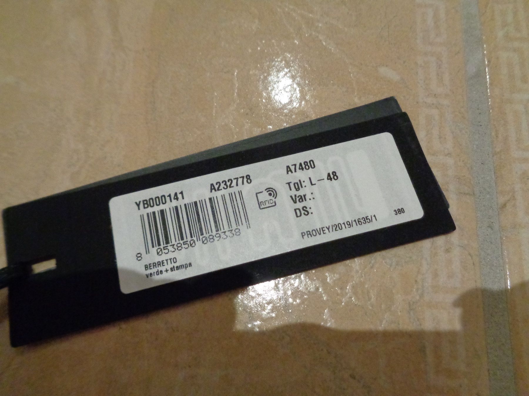 Sonstige Jungenkleidung: Versace neues Cap, 48cm NP 185 Fr – Neu und originalverpackt aus Klingnau von Markus14 2