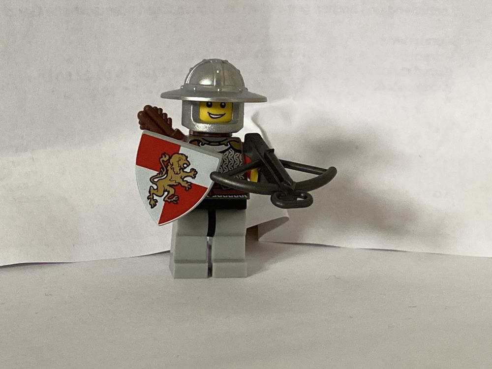 Lego Castle Figur Ritter Armbrust & Schild (Gebraucht) in Gränichen für ...