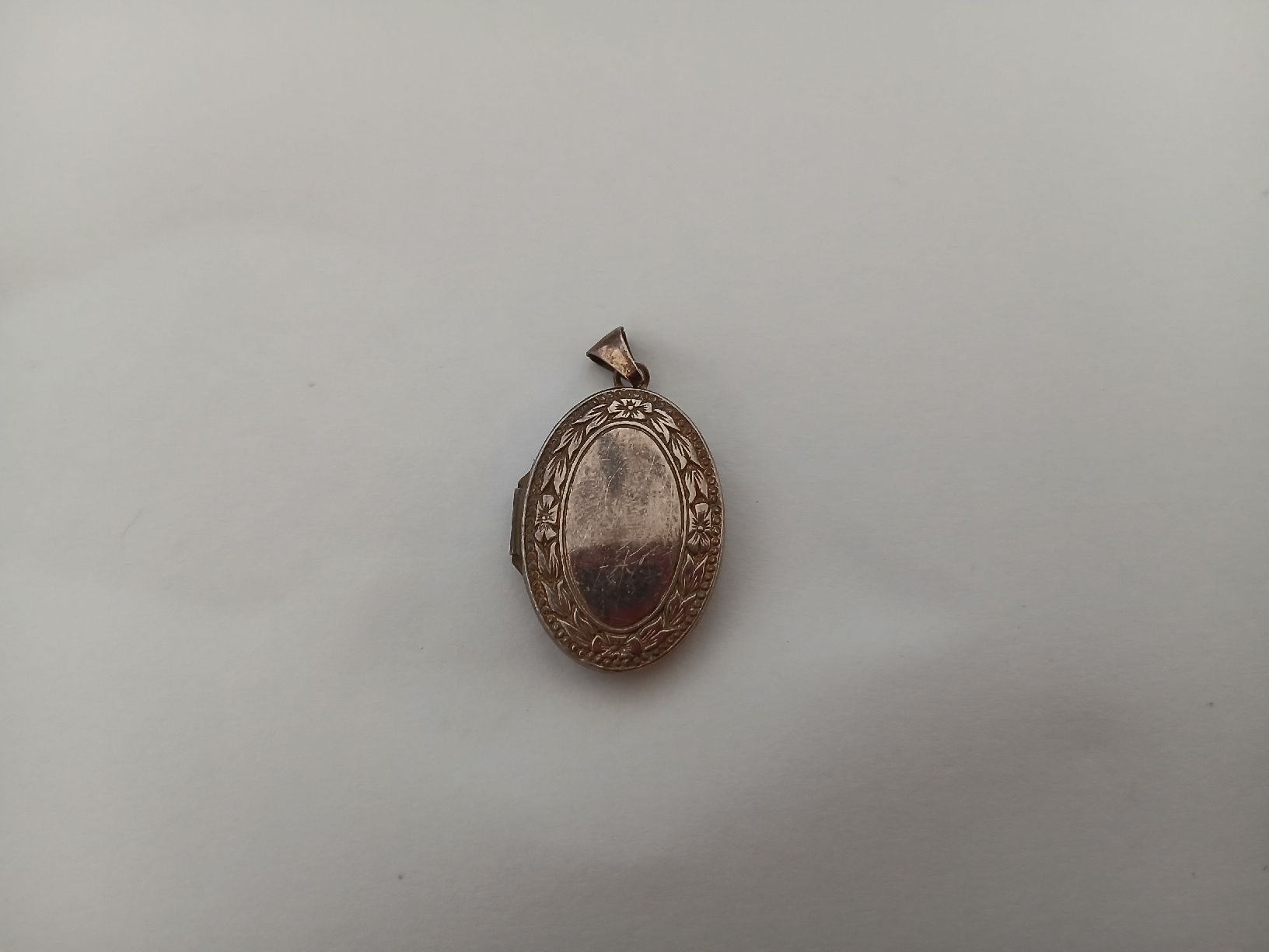 Ciondoli: Vintage silver pendant photos large – Nuovo (secondo la descrizione) da Wil SG venduto da tre_g2l7