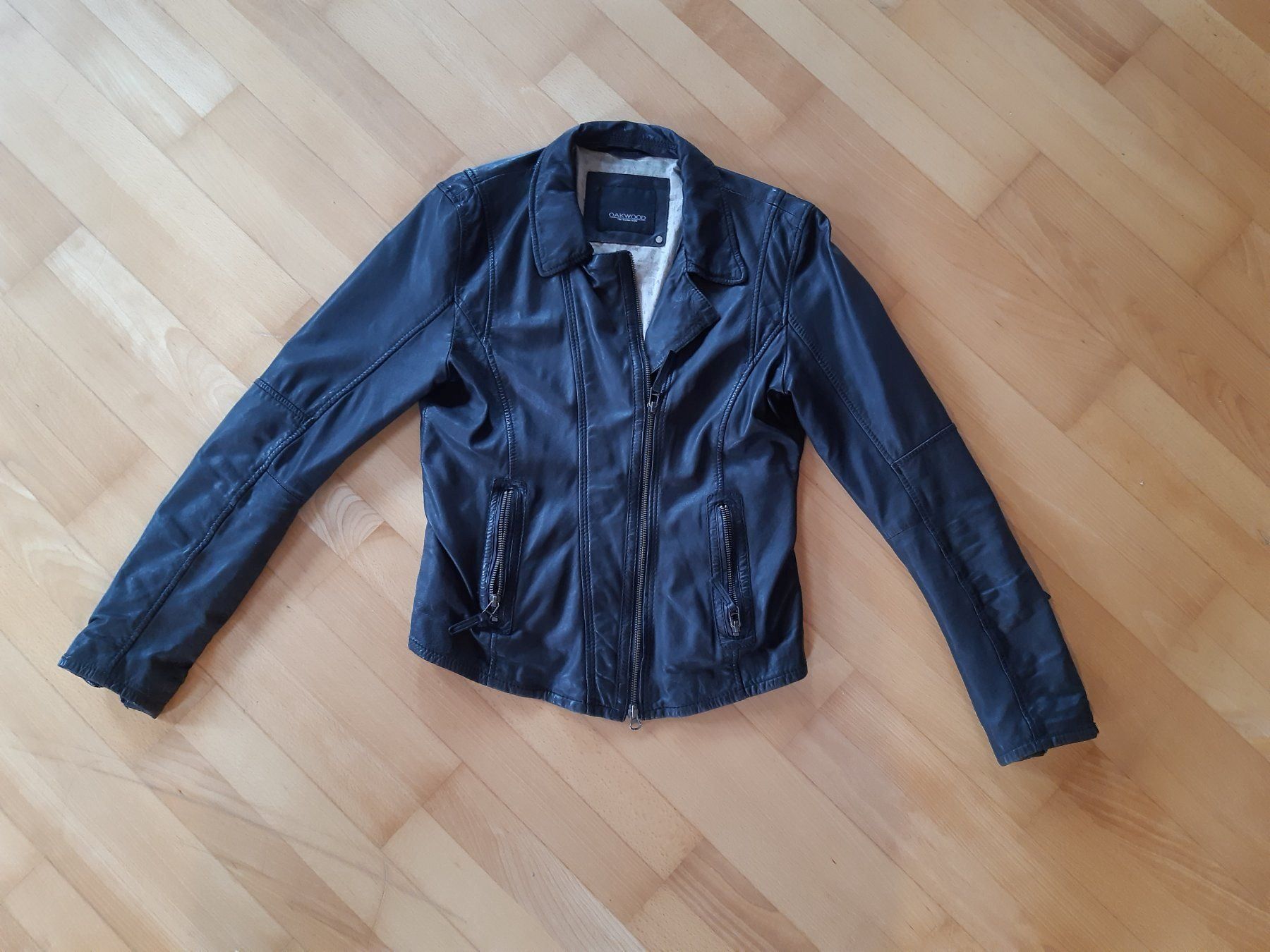 Jacken: Lederjacke – Gebraucht aus Bazenheid von batapa