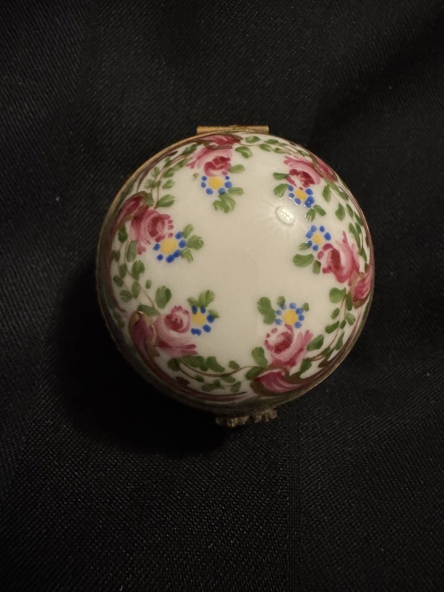 Barattoli: Vintage Limoges Dubarry Hand-Painted Thimble Box Gift! – Usato da Rüschlikon venduto da luc_q2tl 1
