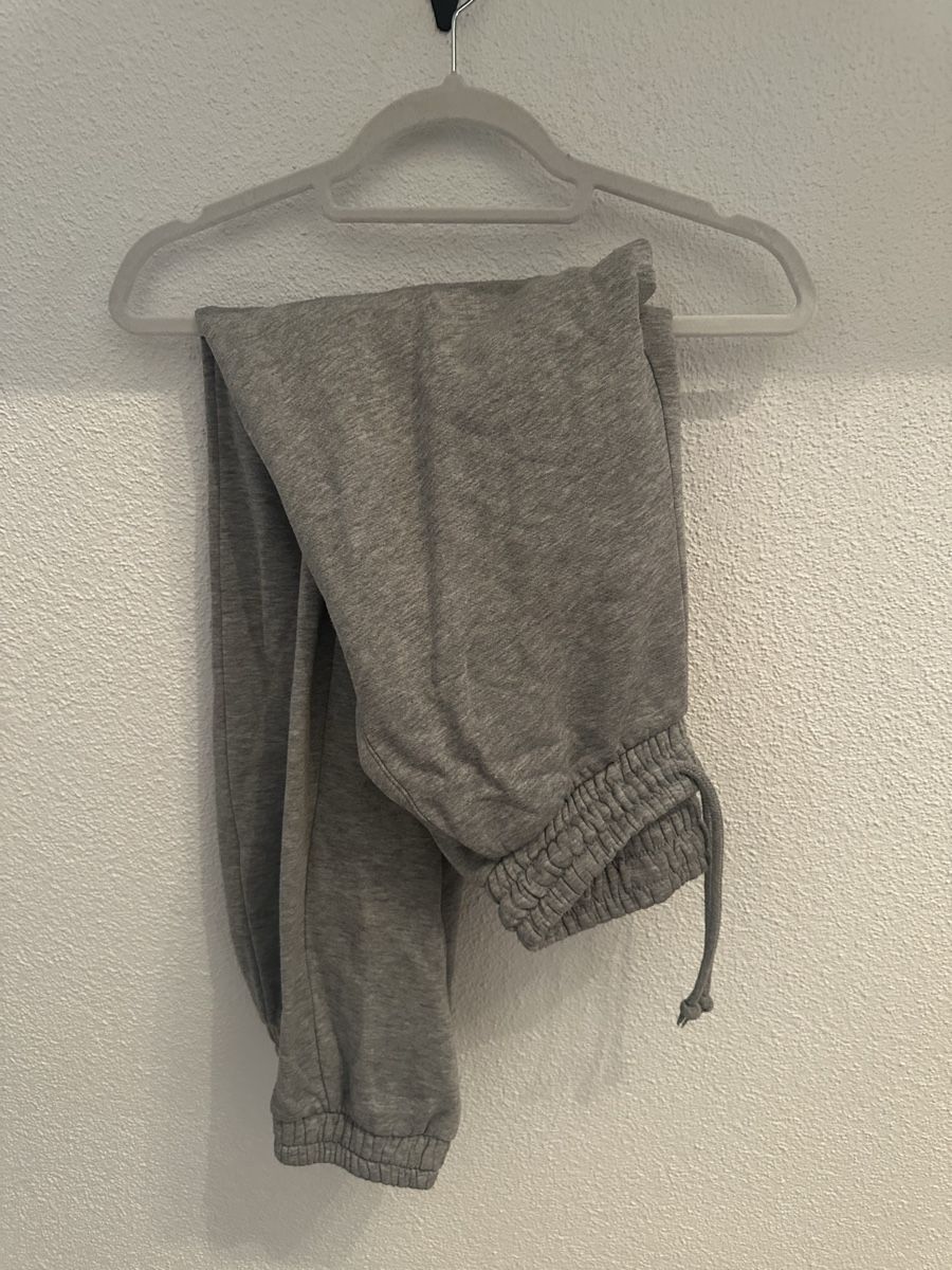 Zara Pantaloni: ZARA Trainerhose – Usato da Eschenbach LU venduto da Tatzi1