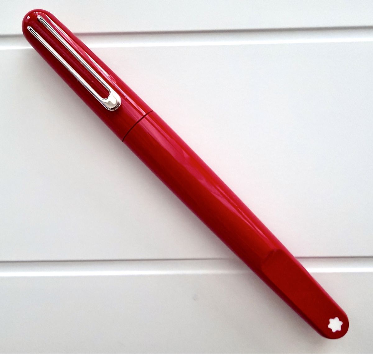 Montblanc Stylos & Marker: Montblanc (M)RED réf. 117601,  Bille ou Rollerball – Neuf (Voir description) à Genève par AntoineWatch 3