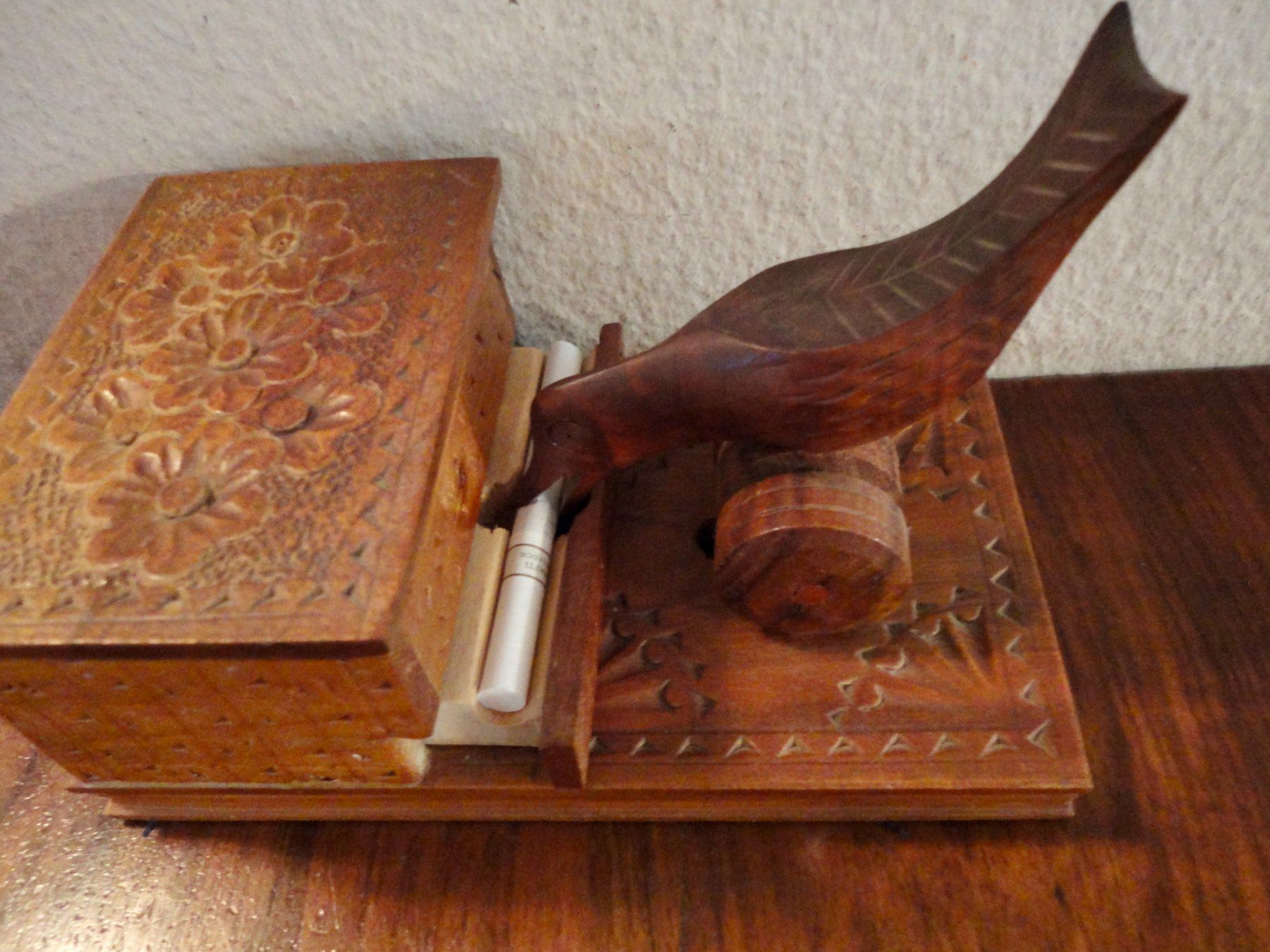 Tabac à priser: ZIGARETTENSPENDER HOLZ GESCHNITZT – D'occasion à wädenswil par niki20 3
