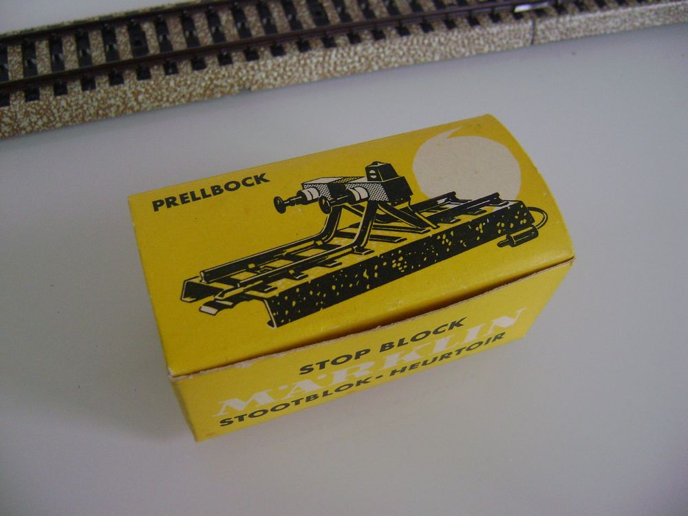 Märklin H0 - Prellbock 7191 für M-Gleis, mit Beleuchtung (Gebraucht) in ...