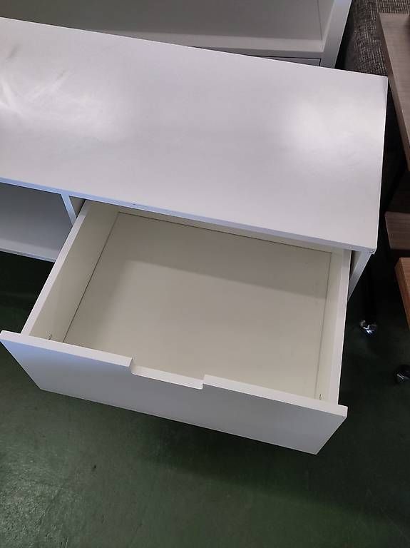 TV Möbel: Sideboard / TV Möbel weiss mit Schubladen – Gebraucht aus Pratteln von Cartonsducoeur_bl 1