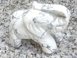 Elefant aus Howlith