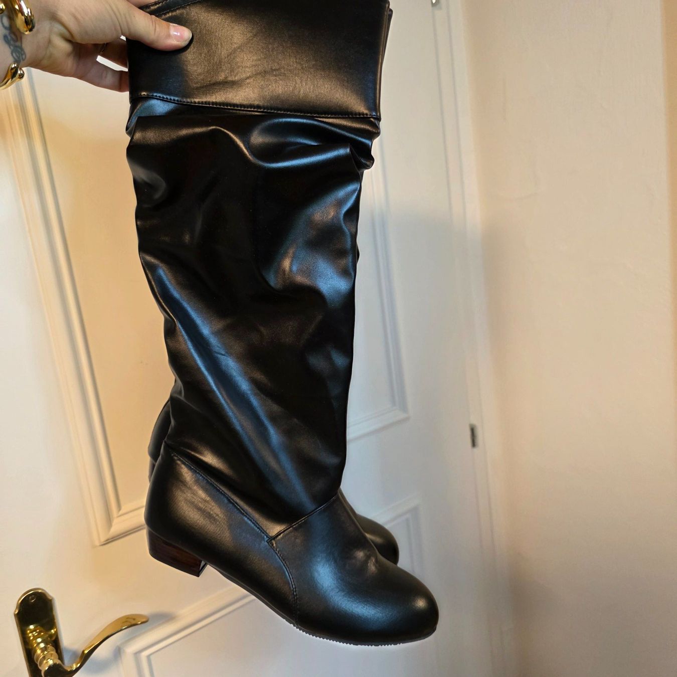 Damenschuhe: Schwarze Stiefel Gr. 40.5 Weitschaft Blockabsatz – Gebraucht aus Wald ZH von CapLux 1