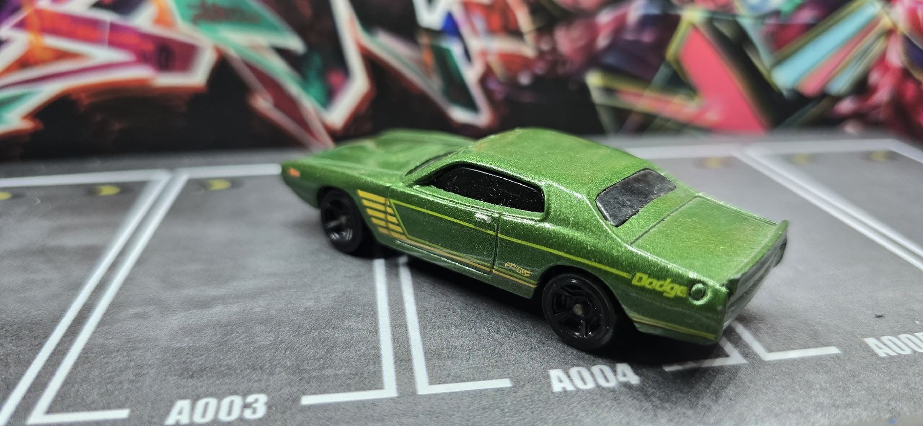 Hot Wheels Modellini d'auto: Hot Wheels Dodge Charger – Usato da Frauenfeld venduto da ufo_yk6c 1