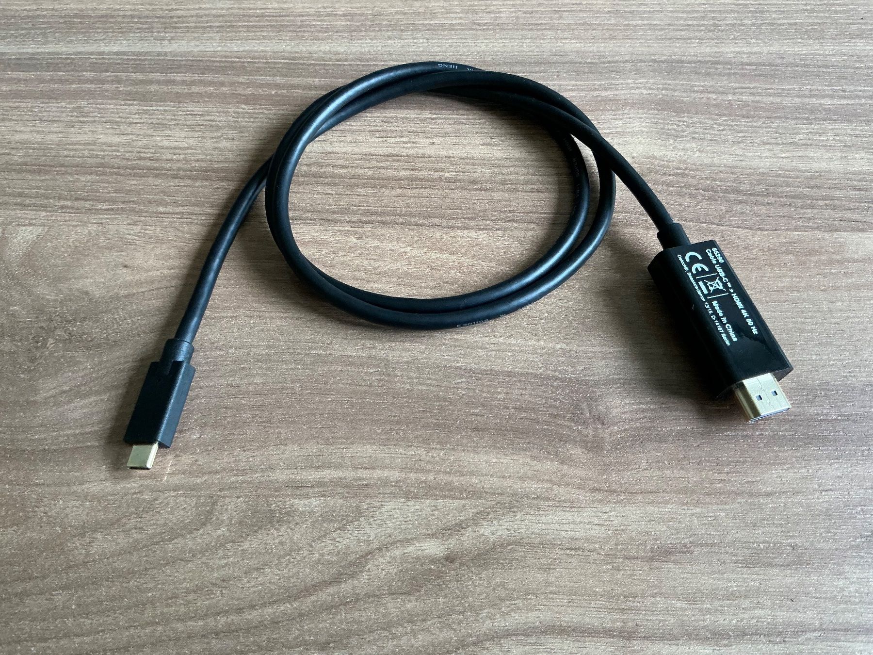 Kabel: Kabel USB-C - HDMI – Gebraucht aus Zürich von hub_h8vk