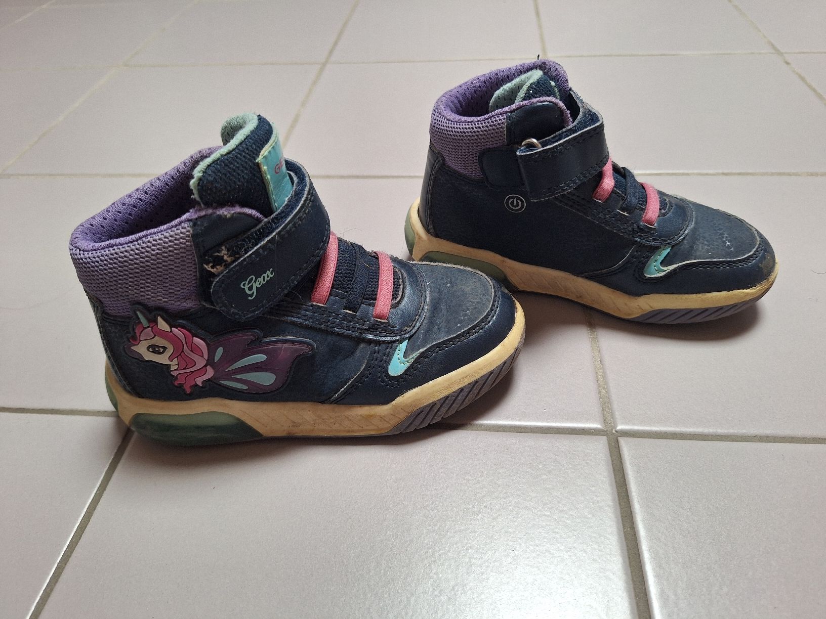 Geox Schuhe für Mädchen: Geox Sneaker Grösse 26 – Gebraucht aus Sissach von not_c2zq 1