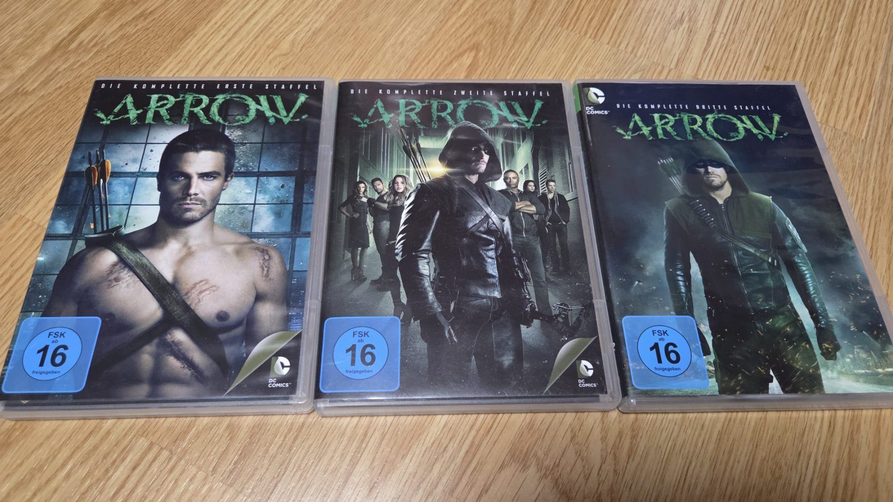 Alle DVDs: 🏹ARROW STAFFEL 1-3🏹 – Gebraucht aus Interlaken von qis_y9y6