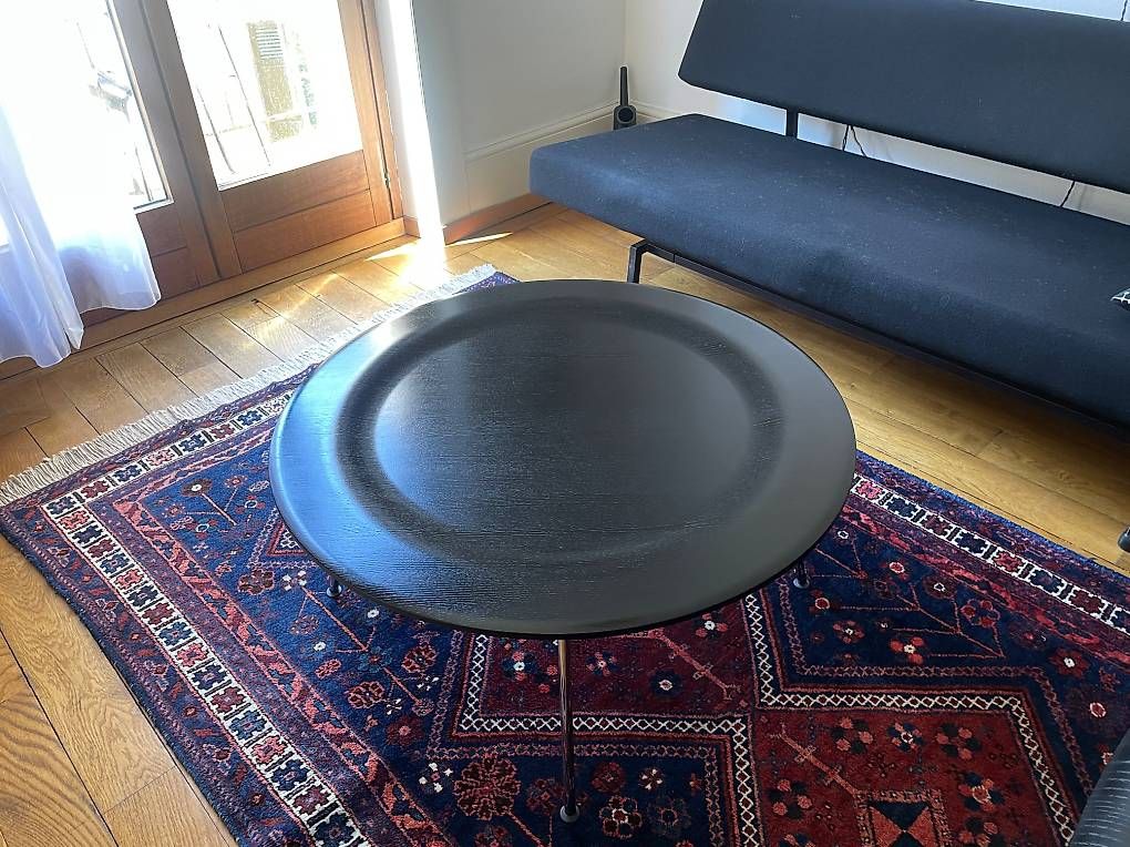 Eames Tische: Eames Plywood Coffee Table – Gebraucht aus Lausanne von chirashis 1