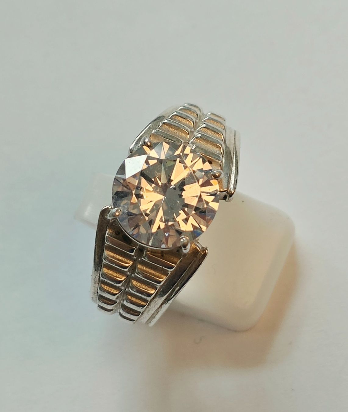 Ringe: Ring Silber mit grossem Zirkon Grösse 63 Neu – Neu (gemäss Beschreibung) aus Zürich von ben_mn5h 9