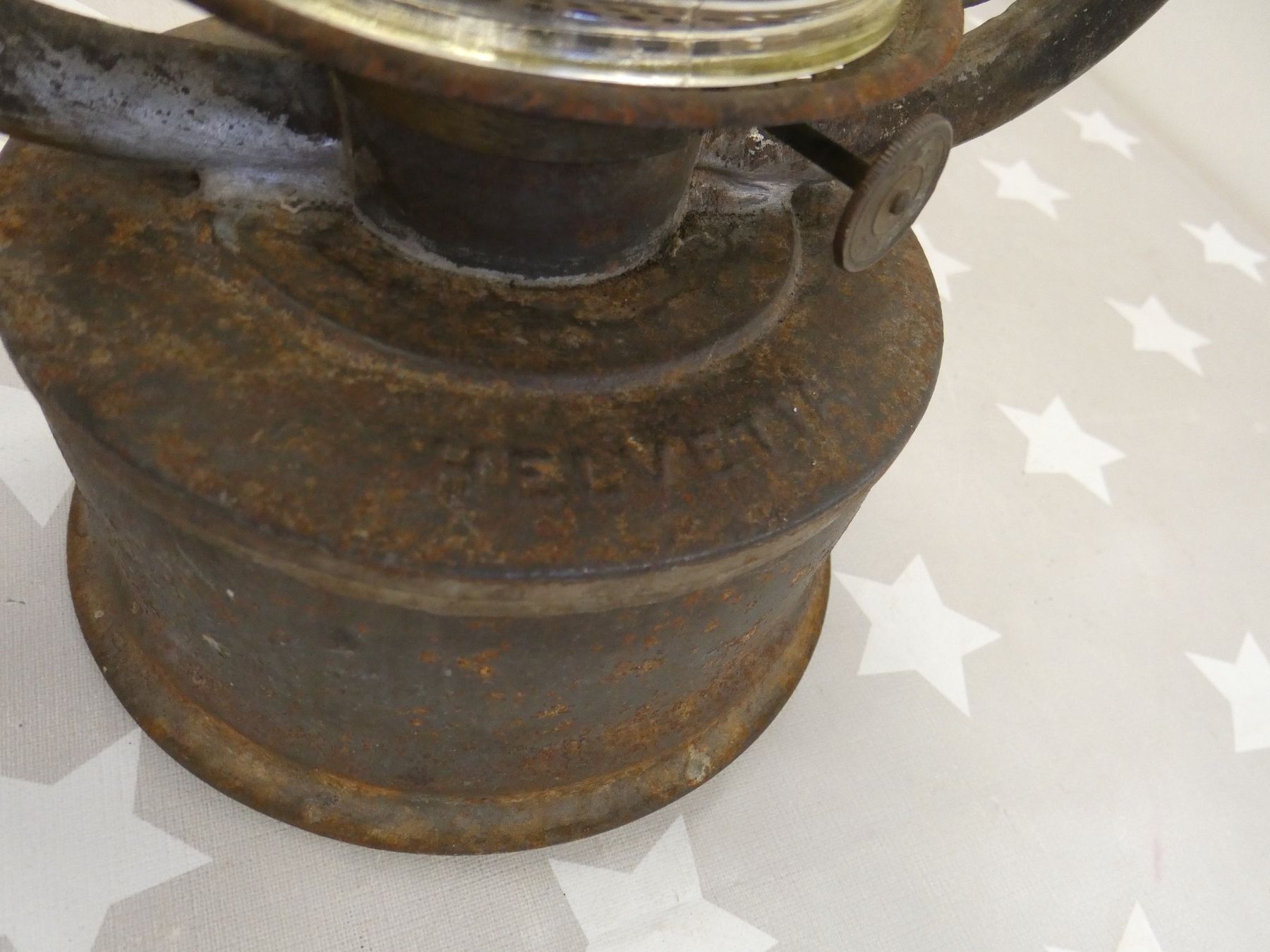 Lampade: Helvetia Petrollampe ohne Docht – Usato da Rafz venduto da Powacaddy 2