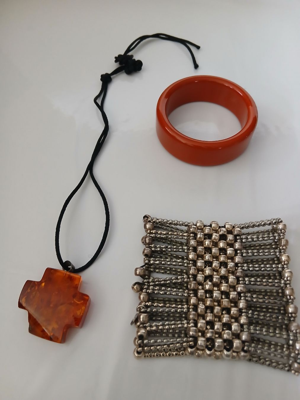 Sonstiger Schmuck: Bernstein Anhänger, 2x Armreif – Gebraucht aus Zürich von tg4_y65n