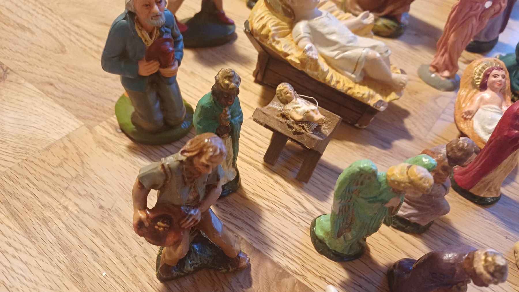 Statuette: 54 Antike Krippenfiguren – Usato da Flawil venduto da Pinkmalibu 8