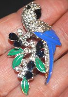 Brosche - L-7831 – Papagei 5,1x3cm Emaille & Strass