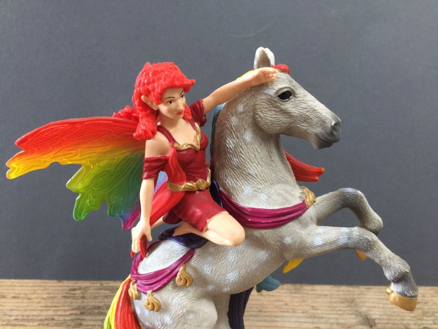 Schleich Statuette: Schleich Amisi Regenbogenelfe Bayala Regenbogen steigend – Usato da Ennetbaden venduto da mapa05 1