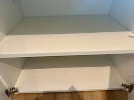 Kommode und Regal Kombination
