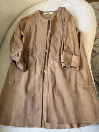 UTERQÜE Suede Leather Coat, Size S - Perfect for Fall!