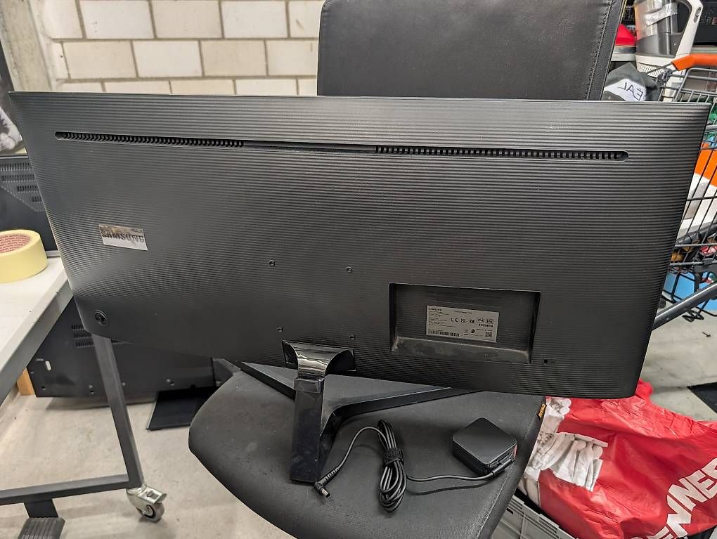 Monitore: Monitor 34" Samsung Bildschirm – Gebraucht aus Emmenbrücke von ermini 1