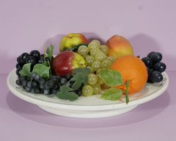 schöne alte Obst-/Tortenplatte 34cm