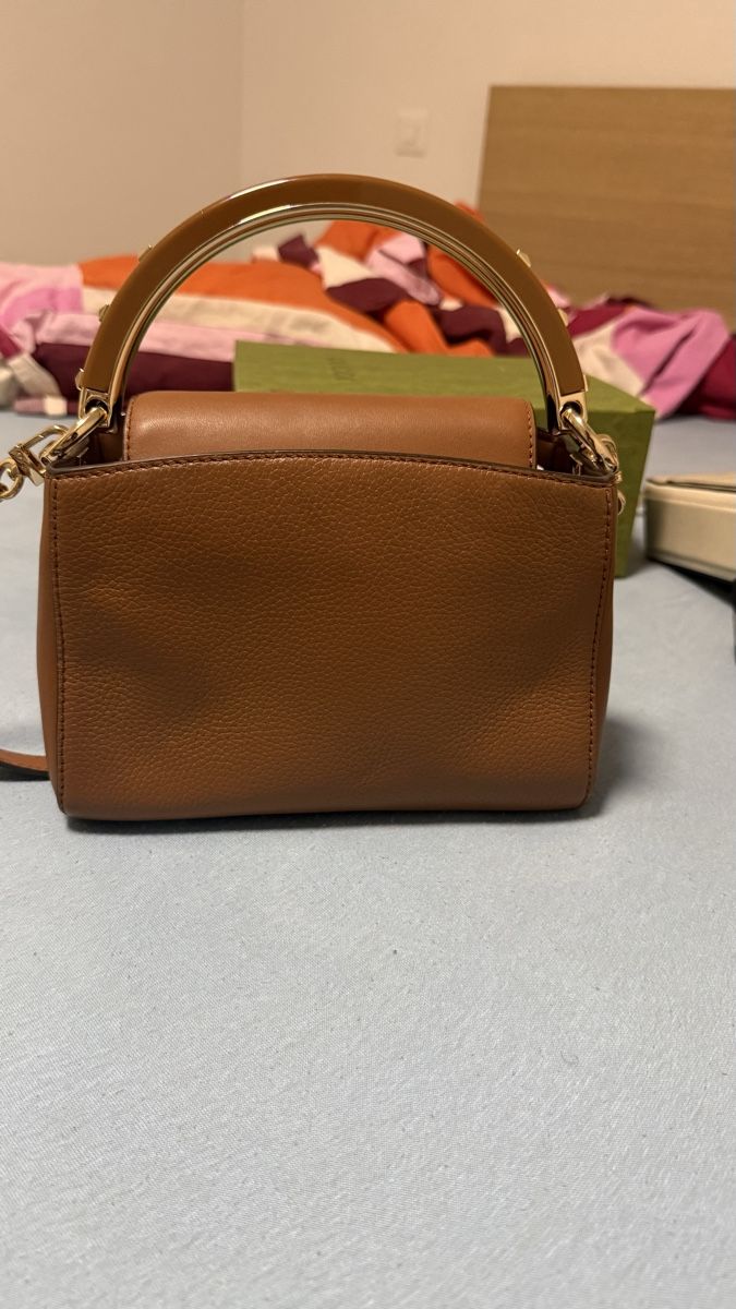 Lacoste Autres vêtements & accessoires: Sac divers marque  – D'occasion à Lausanne par noe_gb6s 6