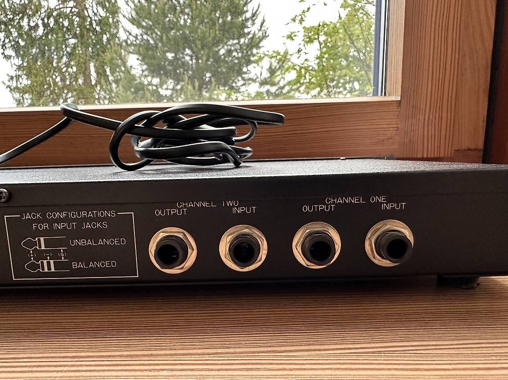 Equalizzatori: Phonic Octave PEQ 3400 – Usato da Aarau venduto da vio_lrn7 3