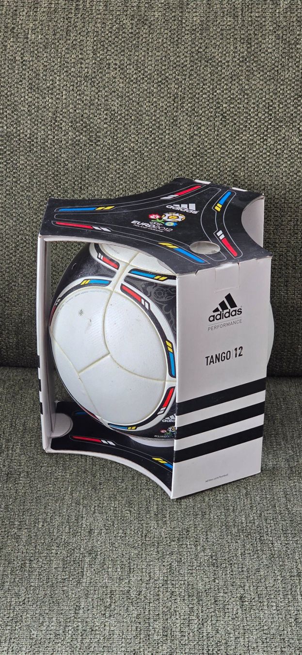 Ballons: Matchball EM 2012 Tango – Neuf avec emballage d'origine à Zürich par rogler_frank 1