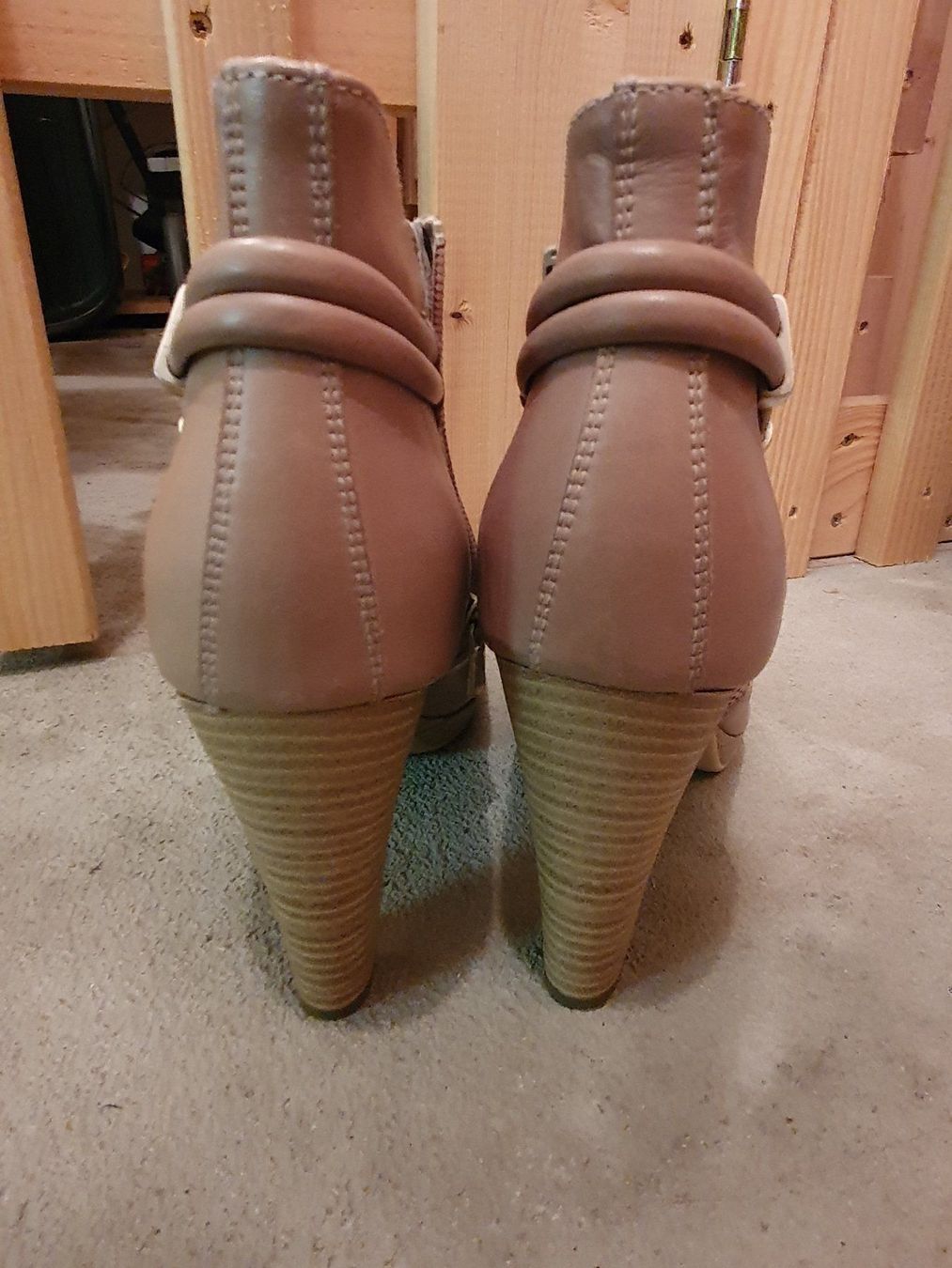Scarpe da donna: Stiefeletten Gr. 40 Echt Leder – Usato da Davos-Dorf venduto da Bpelikan 3