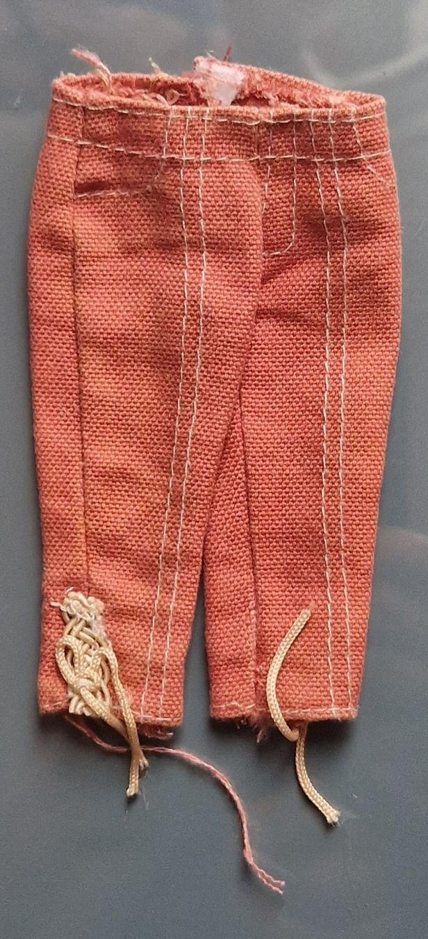 Bambole: pantalon pour Barbie – Usato da Couvet venduto da Pioune