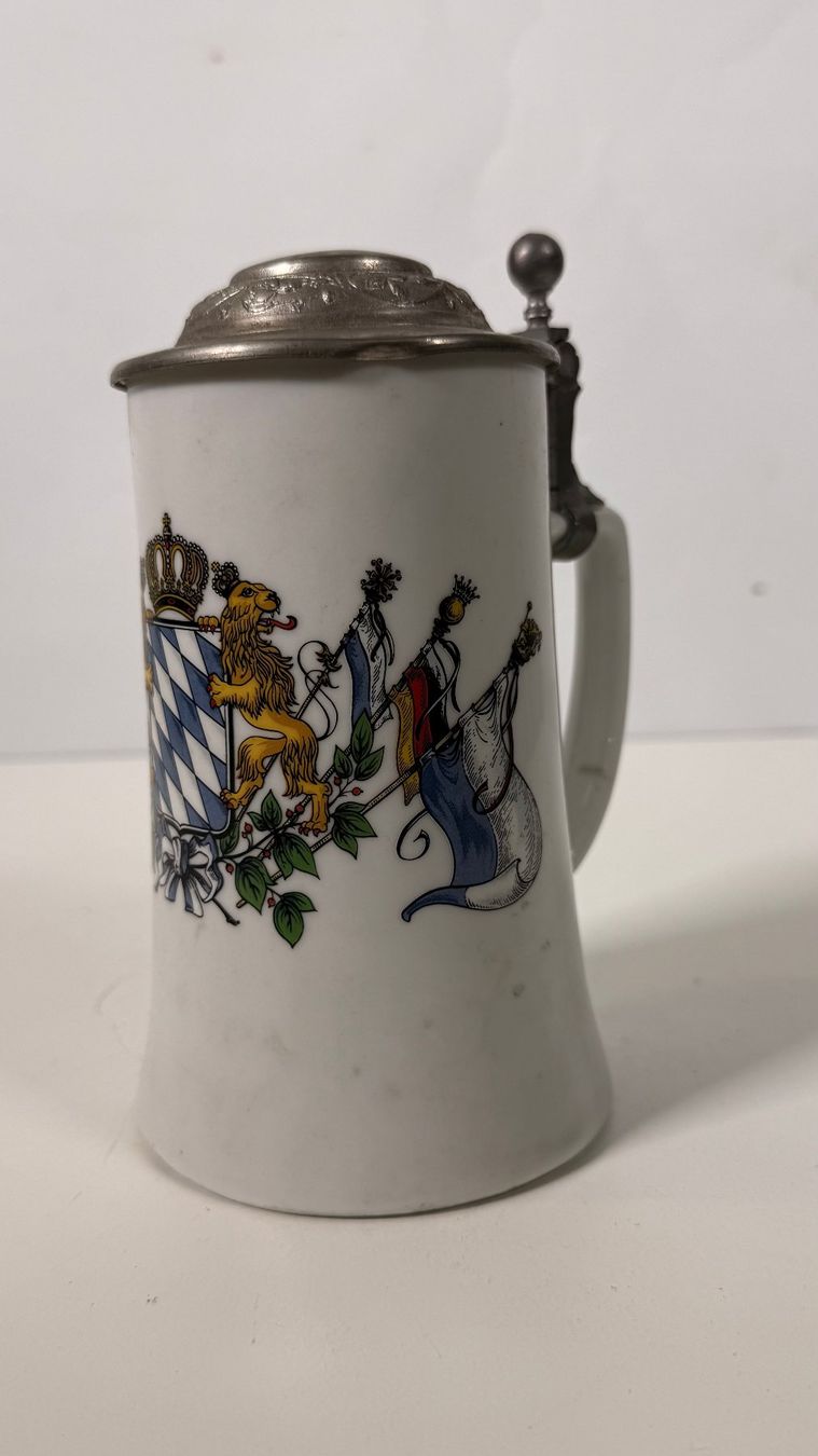Bicchieri: Klassischer Bayerischer Bierkrug – Usato da Zürich venduto da Hedwig-steig 4