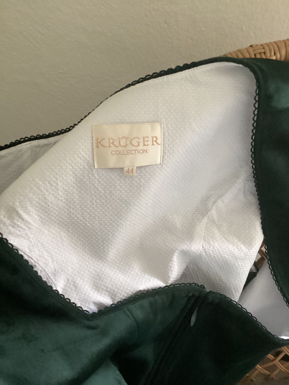 Krüger Robes: Trachtenmode Dirndl – D'occasion à Niederglatt ZH par SylvieVol 7