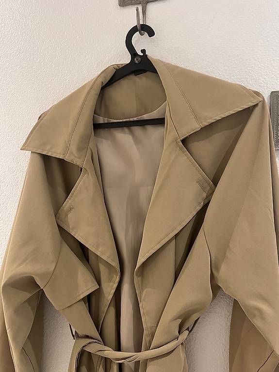 Mäntel: Trench marrone chiaro – Gebraucht aus Tenero von loa_7m8d 1