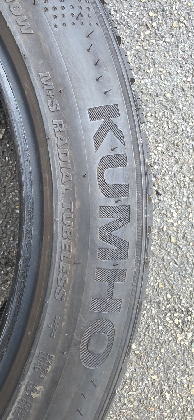 Kumho Pneus & Kompletträder: Winterpneu 245/45/R19 M+S – Gebraucht aus herzogenbuchsee von jamma01 3