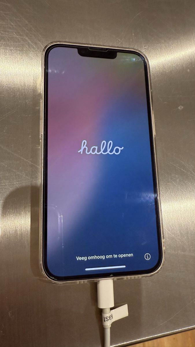 Apple Telefoni cellulari / Smartphones: iPhone 13 pink 128 GB – Usato da Wallisellen venduto da S_lb 1