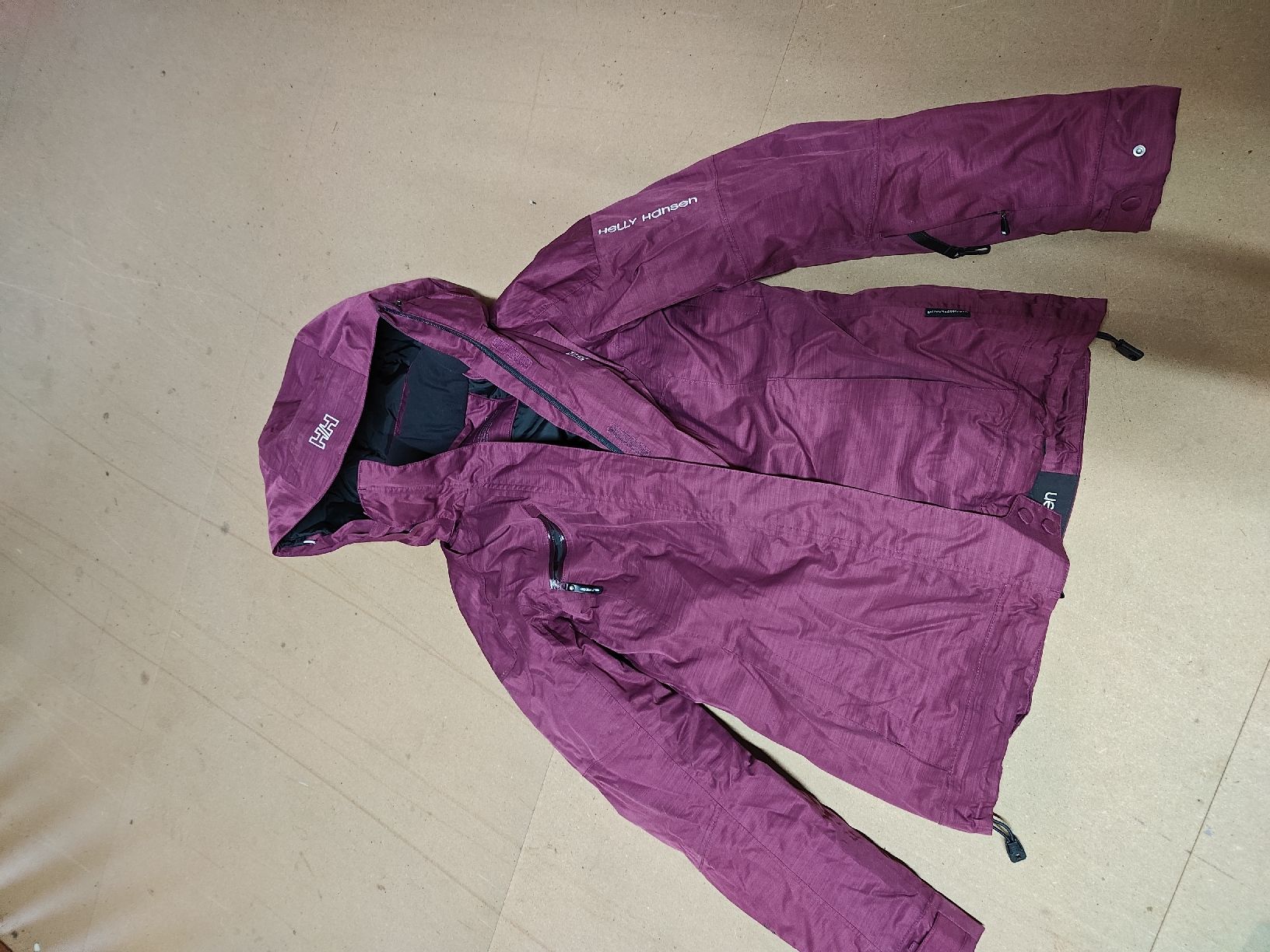 Helly Hansen Giacche: Helly Hansen Damenjacke Grösse L – Usato da Zürich venduto da luc_mf5d 5