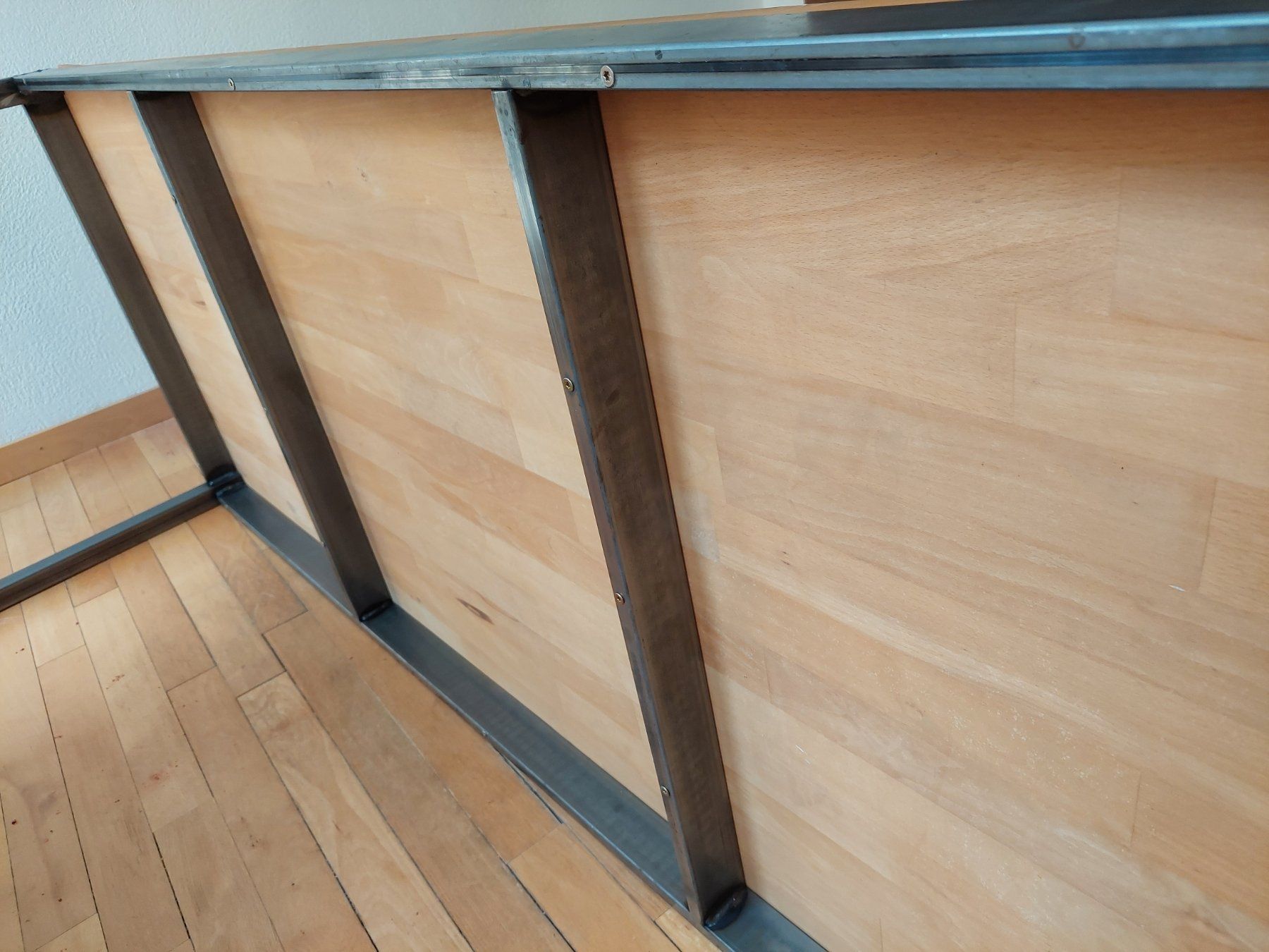 Tables: Tisch massiv Buche/Stahl – D'occasion à St. Gallen par Zia_Angela 3