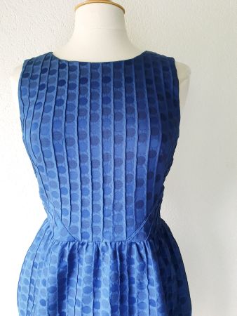 KLEID DRESS 36 CLOSET RÜCKSEITE SOMMER top zu JACKE SNEAKER