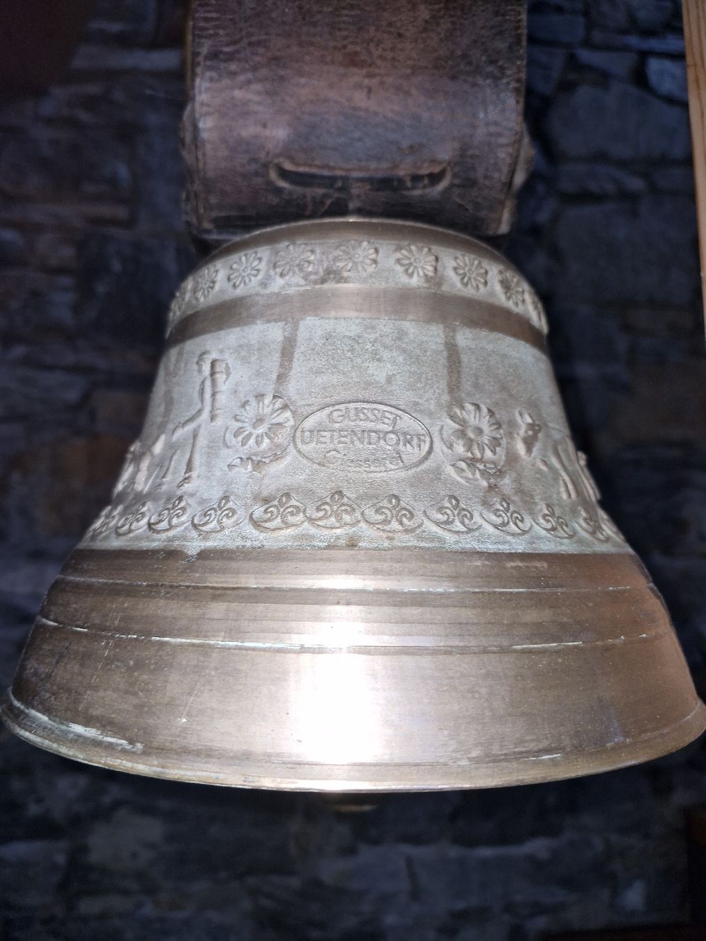 Glocken & Treicheln: Glocke Treichel 1990 – Gebraucht aus Guarda von rue_bpd7 2