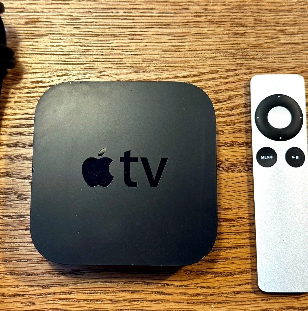 Apple Lettore multimediale & Streamer: Apple TV 3. Gen A1427 mit Remote & Kabeln – Usato da Aarau venduto da swue 1