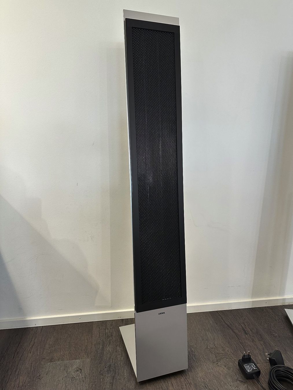 Loewe Casse acustiche: LOEWE Reference Sound Standlautsprecher Paar – Usato da Appenzell venduto da 1xRichtig 2