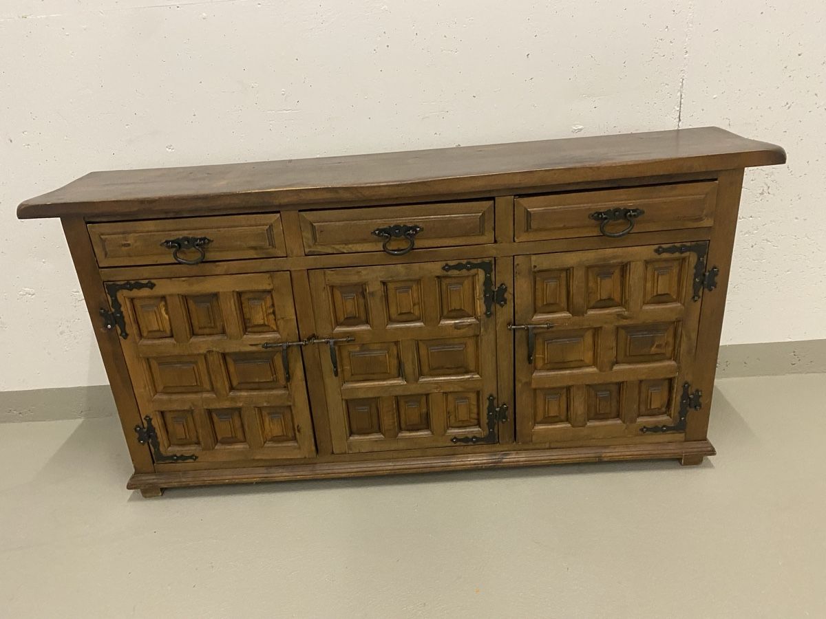 Cassettiere: Antikes rustikales Sideboard/Kommode aus Massivholz – Usato da Wädenswil venduto da JJ15 4