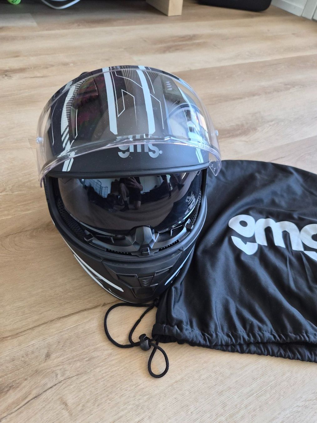 Casques & visières: GMS Motorradhelm Grösse M – D'occasion à Ballwil par Stechpalm0