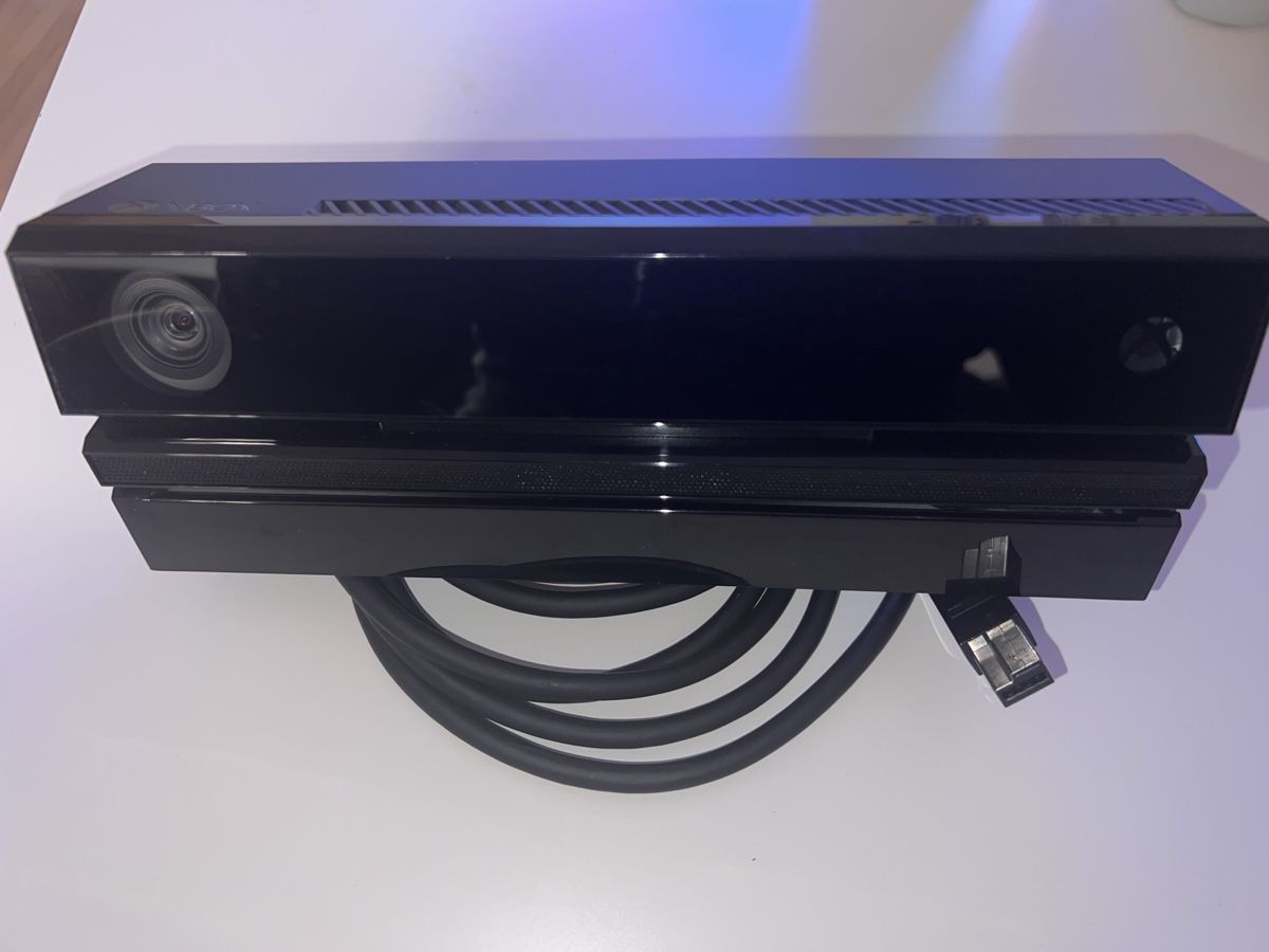 Microsoft Controller: Xbox One Kinect Sensor gebraucht – Usato da Dietikon venduto da Emoruk