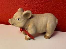 Glücksschwein aus Keramik mit roter Schleife, Vintage 🐷!