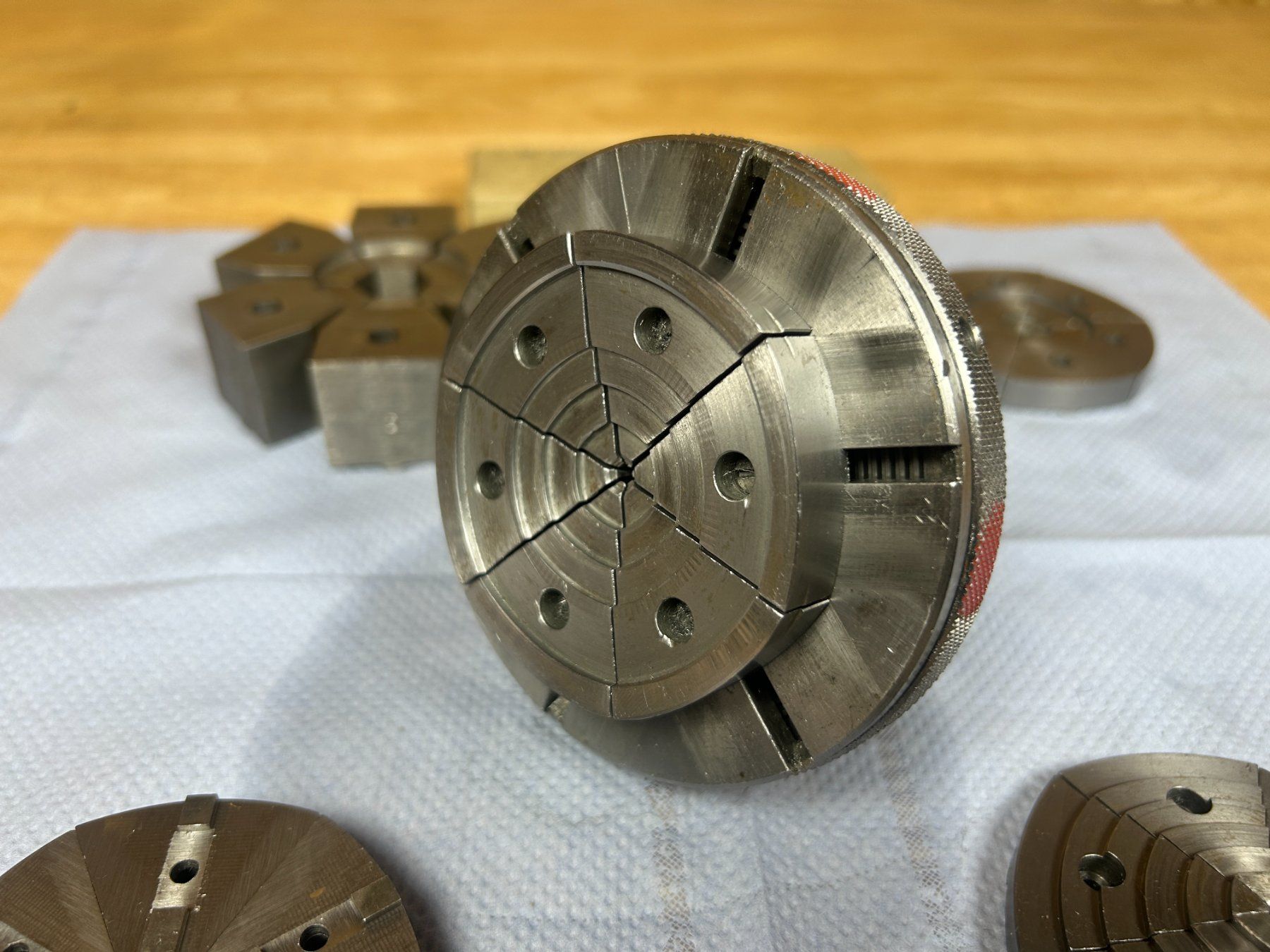 Tutti gli attrezzi: Schaublin 6-Backen Futter – Usato da Rothenfluh venduto da BitterlinPartner 6